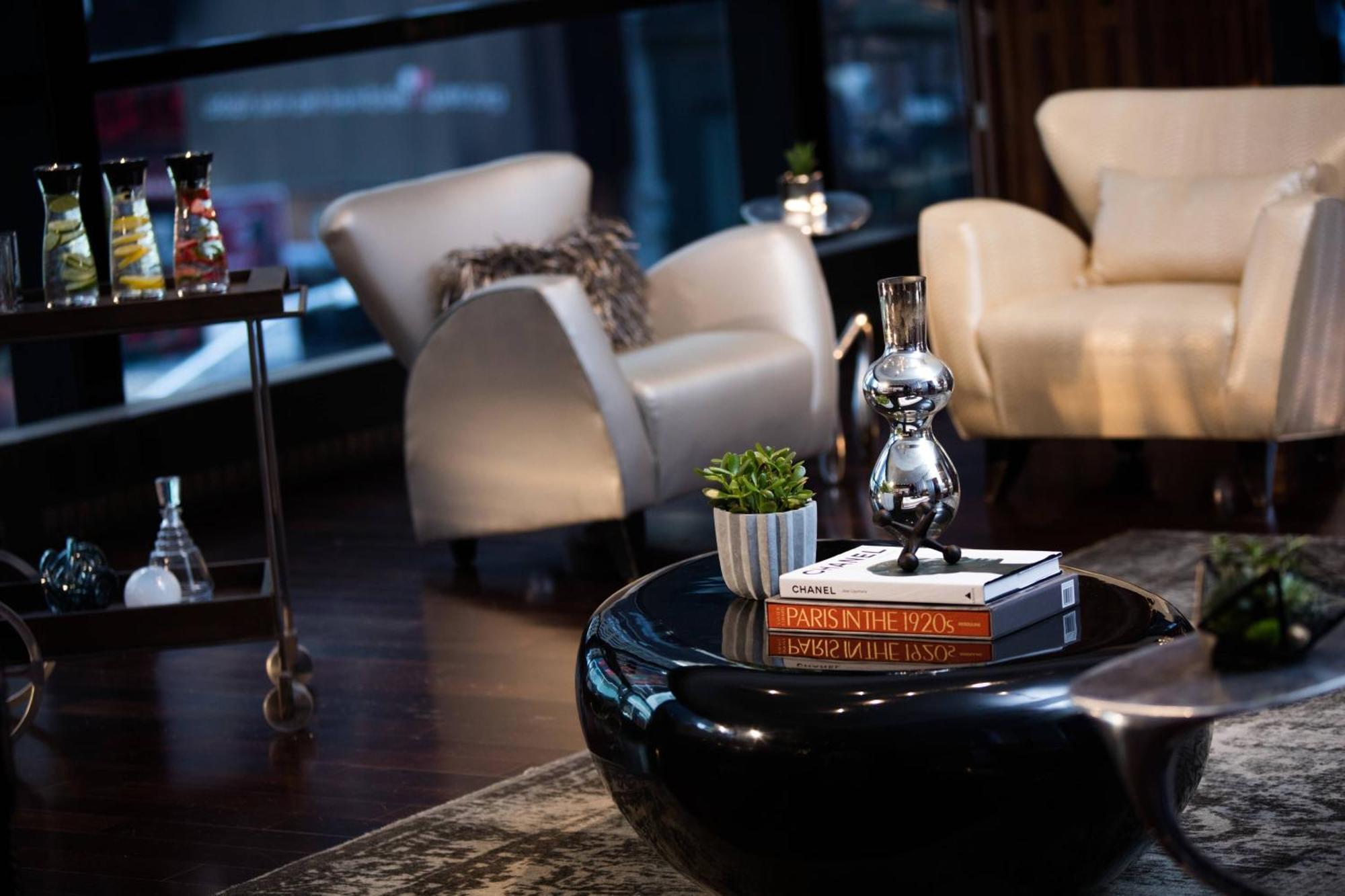 Готель Renaissance New York Times Square By Marriott Екстер'єр фото